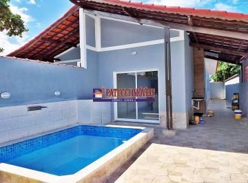Casa · 104m² · 3 Quartos · 2 Vagas · Casa com 03 Dormitórios e Piscina! Totalmente Revitalizada - Perto do Mar!