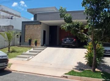 Foto 01 · Casa, Condomínio Belvedere, Cuiabá, MT