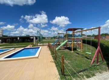 73cc3c2e5667573e1a12f92a8dd0b32e612a38ca · Lote em Marechal Deodoro sendo em Condomínio Fechado - 252m²