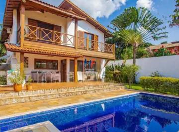 Casa · 216m² · 4 Quartos · Excelente casa em Ilhabela/SP, com 216 m² a.c., 450 m² a.t., 4 suítes, sala, lavanderia, jardim, pi