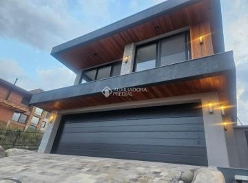 Casa · 273m² · 3 Quartos · Um refúgio de alto padrão com vista para a natureza em Gramado!