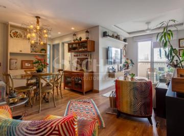 Apartamento · 80m² · 3 Quartos · 2 Vagas · Apartamento á Venda em Moema com 80m², 3 quartos sendo 1 suíte, 2 vagas.