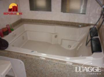 Casa · 530m² · 4 Quartos · 4 Vagas · casa com 4 dormitórios, sendo uma suíte , e 530 area privativa