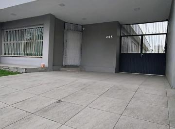 Casa · 202m² · 4 Quartos · 4 Vagas · Vendo casa no Bairro Cristo Redentor em Porto Alegre.