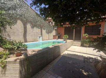 Casa · 246m² · 4 Quartos · 4 Vagas · Casa 4 dormitórios, Bairro Cavalhada.