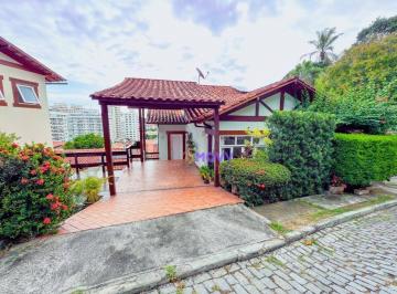 19f380ab2fe8335950333f3a5fb91dd8d08c56c8 · Casa de 04 quartos em exclusivo condomínio em Santa Rosa, Niterói, aéra de lazer completa, segurança