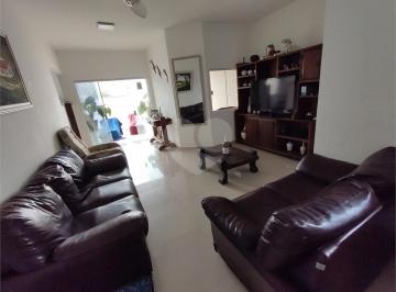 Casa · 250m² · 4 Quartos · 2 Vagas · Casa com 4 quartos à venda em Centro - SP