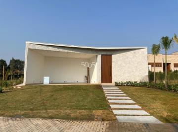 Foto 01 · Casa térrea mobiliada para locação no condomínio Altos de Itu, 5 suítes, 430m² construídos em um ter