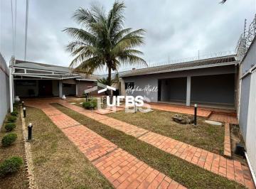 Casa · 200m² · 4 Quartos · Casa Térrea no Setor Faiçalville