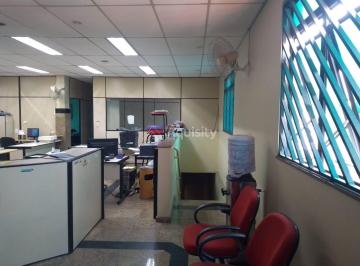 Comercial · 480m² · Prédio comercial na rua Madre de Deus