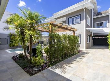 Casa · 393m² · 3 Quartos · 7 Vagas · Viva o sonho no Pineville: Luxuosa casa com piscina aquecida e espaço gourmet