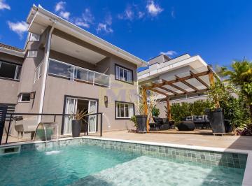 Casa · 393m² · 3 Quartos · 7 Vagas · Viva o sonho no Pineville: Luxuosa casa com piscina aquecida e espaço gourmet