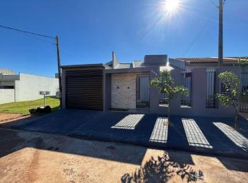 Casa · 100m² · 3 Quartos · 2 Vagas · LOCAÇÃO | Casa, com 3 dormitórios em Jardim Panorama, Toledo