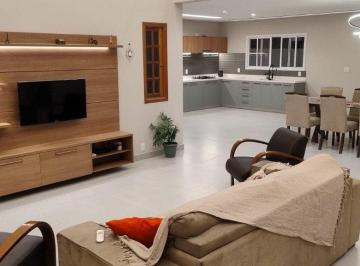 Casa · 540m² · 4 Quartos · Casa à venda - em Caçapava