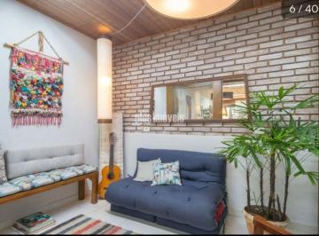Casa · 240m² · 5 Quartos · 2 Vagas · Imperdível!