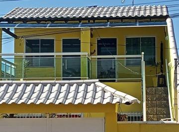 Casa · 72m² · 4 Quartos · 1 Vaga · Imperdível! Casa à venda no Coqueiral, Araruama - RJ por R$ 265.000
