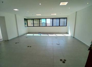 Comercial · 60m² · 1 Vaga · Excelente localização, excelente sala comercial com 60m², 2 banheiros, 1 vaga.