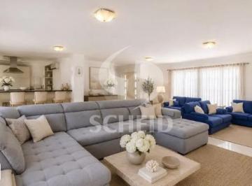 Casa · 1000m² · 4 Quartos · 5 Vagas · Casa á Venda em Interlagos com 1.000m², 4 quartos sendo 2 suítes.