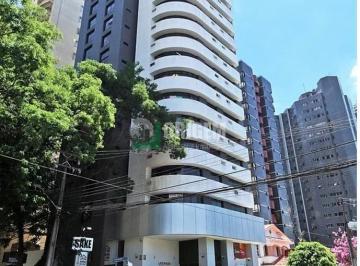 Comercial · 42m² · Sala com 42M² úteis e dois banheiros.