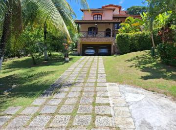 Casa de 6 quartos, Salvador · Excelente Casa com 6/4, ampla área verde em terreno de 908m2 em Pituaçu
