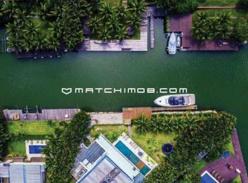 Casa · 530m² · 7 Quartos · 4 Vagas · Casa à venda no Canal do Portobello em Mangaratiba