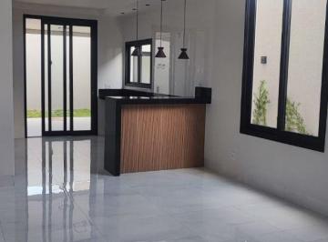 Casa · 150m² · 3 Quartos · 2 Vagas · Casa com 3 quartos à venda no Bairro Aclimação - Uberlândia/MG