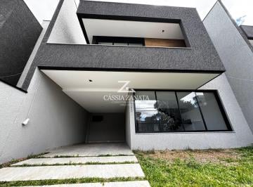 Casa de 3 quartos, São José dos Pinhais · Sobrado com 3 quartos sendo 3 suites e 206 m² à venda no Centro