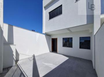 Casa · 110m² · 3 Quartos · 2 Vagas · Casa