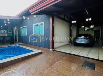 Casa · 217m² · 3 Quartos · 2 Vagas · Casa Padrão 3 quartos sendo 1 suite