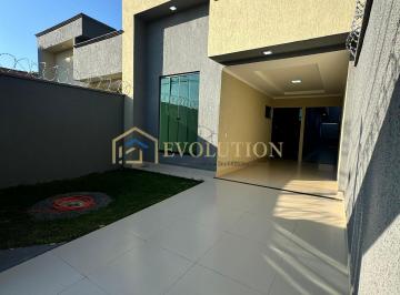 Casa · 114m² · 3 Quartos · 2 Vagas · Casa Padrão 3 quartos sendo 1 suite