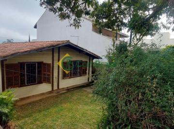 med_529f58b373120af23174076763f3fd79.jpg · Casa de madeira com 3 dormitórios, Vila Suíssa, Mogi das Cruzes