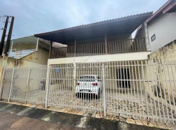 Foto 01 · Casa à venda em Vinhedo-SP, Bosque: 3 quartos, 1 suíte, 2 salas, 3 banheiros, 6 vagas, 165 m² de áre
