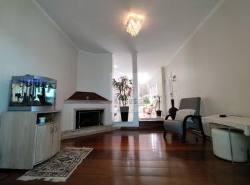 Casa · 237m² · 4 Quartos · 4 Vagas · Um imóvel completo, amplo, ótima localização no ponto mais alto do bairro, à 50 m do Parque Sabesp.