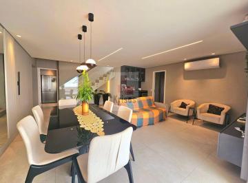 Apartamento · 233m² · 3 Quartos · 3 Vagas · Cobertura Impecável com 256m² ? 3 Suítes, 3 Vagas e Churrasqueira Privativa!