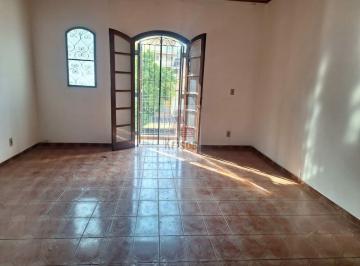 Casa · 180m² · 3 Quartos · 3 Vagas · Seu novo lar espera por você na Vila Indiana!