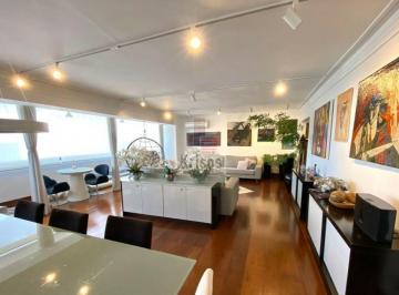 Apartamento · 244m² · 4 Quartos · 2 Vagas · Luxuoso apartamento de 244m² 4 dormitórios