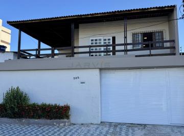 Casa · 234m² · 5 Quartos · 2 Vagas · Casa com 5/4 á venda, no bairro de Jatiúca - R$ 1.800.000,00