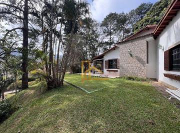 d38a0dd57dc0d2b267d582b97a124a0ad74cc316 · Seu imóvel pertinho do centro de Teresópolis, casa com terreno de 4.400m² e área de lazer privativa!