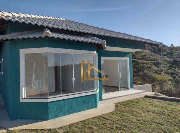 f5a2a8efb58a0572e1068d4dc544742fe05df6dd · Casa em com 3 quartos sendo 1 suíte em Condomínio Clube na Região de Albuquerque em Teresópolis-RJ
