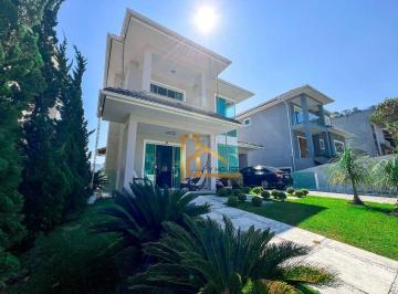 4100624457c438fbb16868dadcd24e6da7452998 · Sofisticação, Conforto e Lazer em Casa Triplex com Piscina – Condomínio de Alto Padrão