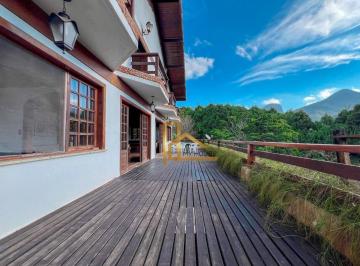 ecb6e8613835b61d653ddf8c5c15ab611c310a10 · Casa à venda em Teresópolis, com cara de sítio, mais de 3.000m² de terreno e 4 suítes