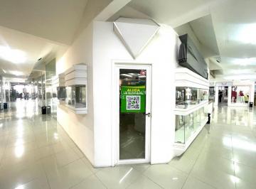 690679_iC39kv26_69067967e1bfee47ea4.jpg · Sala comercial no centro de Florianópolis.