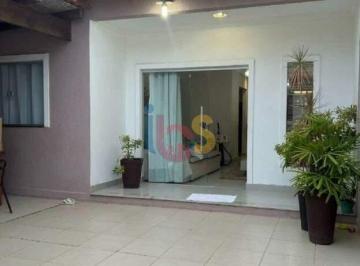 Casa · 100m² · 2 Quartos · 1 Vaga · Vendo Casa com 2/4 no Bairro Cambolo em Porto Seguro