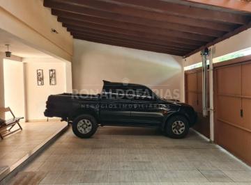 Casa · 350m² · 3 Quartos · 8 Vagas · CASA TÉRREA A VENDA OU LOCAÇÃO NO JARDIM SUZANA EM INTERLAGOS 3 QUARTOS 4 VAGAS