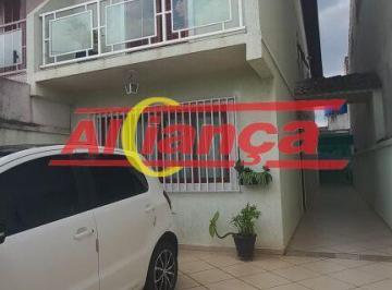Casa · 115m² · 3 Quartos · 2 Vagas · Sobrado em Guarulhos, 3 quartos, 2 banheiros, amplo quintal e ótima localização!