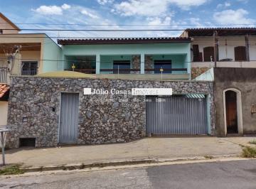 Casa · 410m² · 4 Quartos · 4 Vagas · Casa a venda com 3 quartos