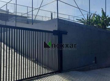 d0d71e59d8acc81b339f0ff45e13c08edbd89141 · Casa com quadras esportivas