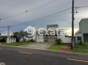 Casa · 205m² · 3 Quartos · 18 Vagas · Casa de luxo com 3 suites em condominio fechado Jardim Solar do Bosque
