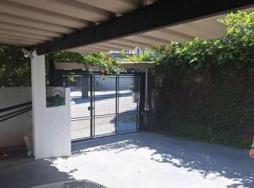 Casa · 247m² · 4 Quartos · 6 Vagas · Sobrado para Alugar no Jaguare - 4 Dormitorios e Edicula