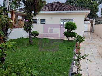 Casa · 250m² · 3 Quartos · 7 Vagas · Casa Padrão em Guarujá